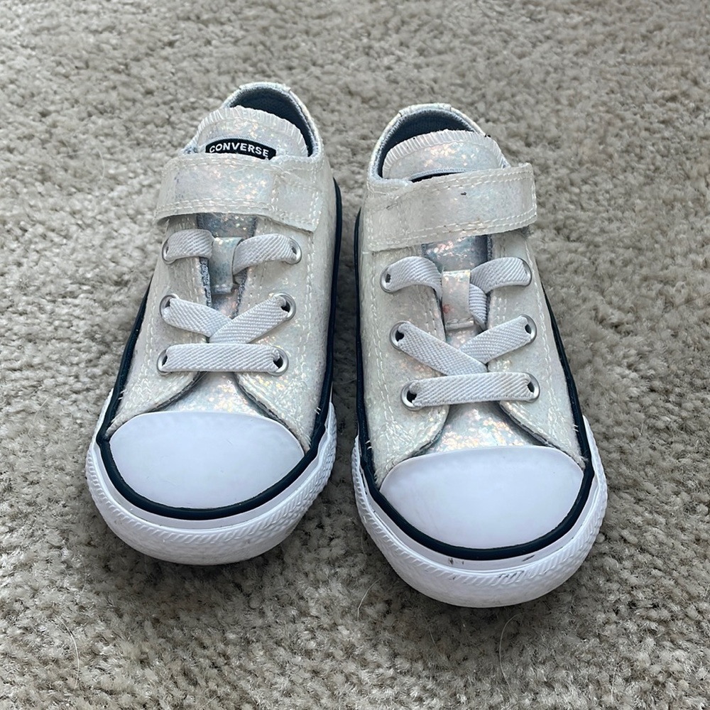 Converse sparkle toddler shoes